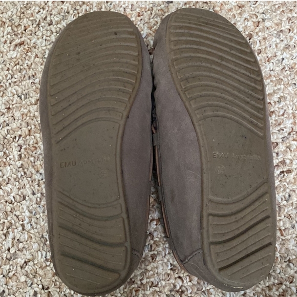 EMU Australia Moccasins / Slippers - Picture 5 of 9